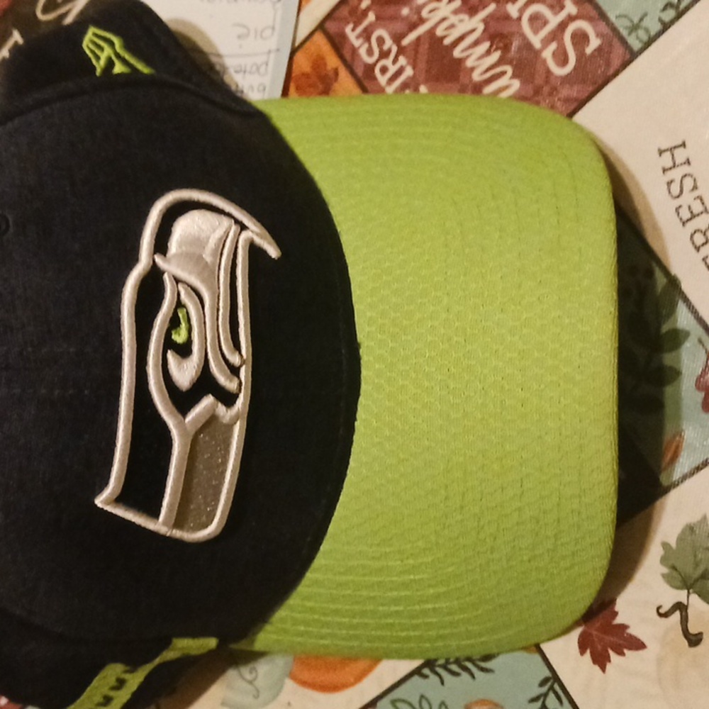 New, Seattle Seahawks hat - Picture 8 of 8